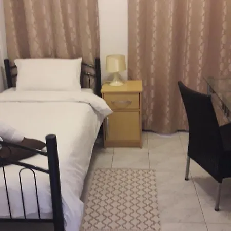 Hostel Ray'S Lodge